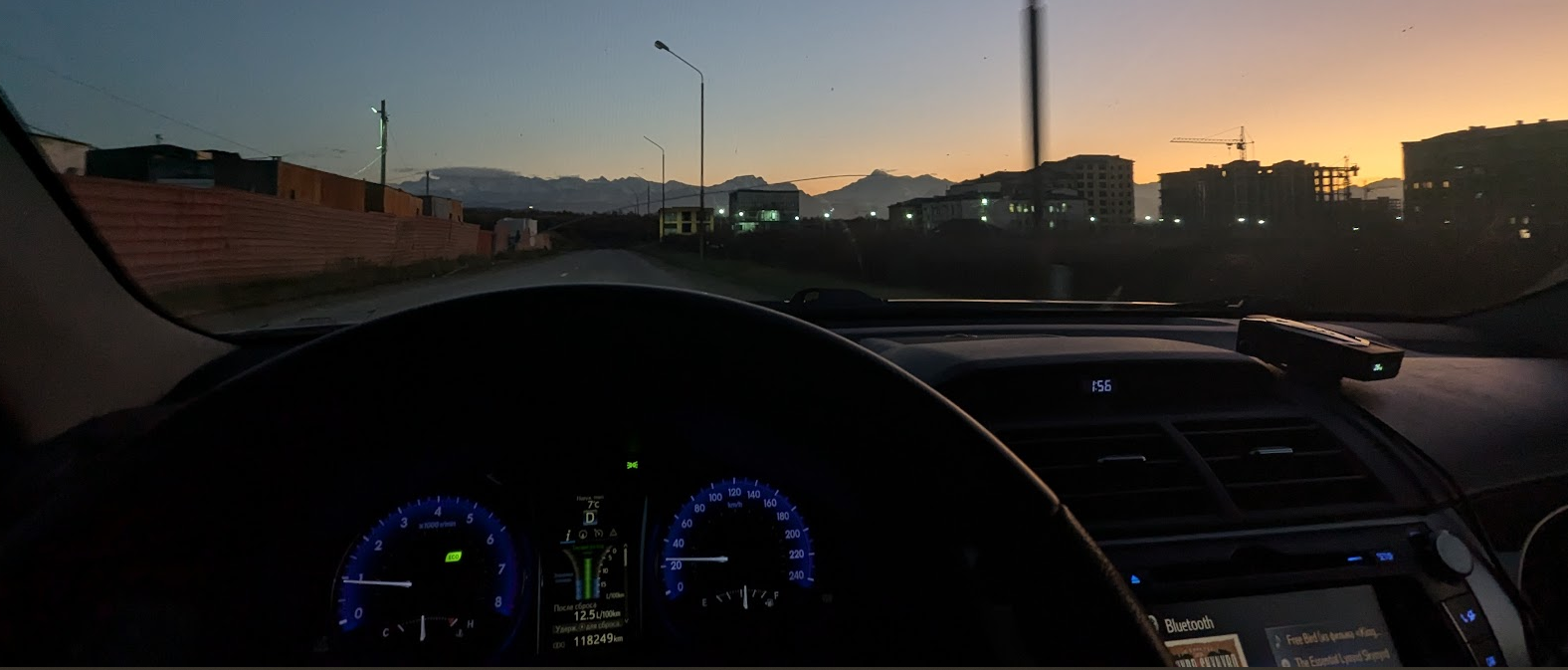 1576x673