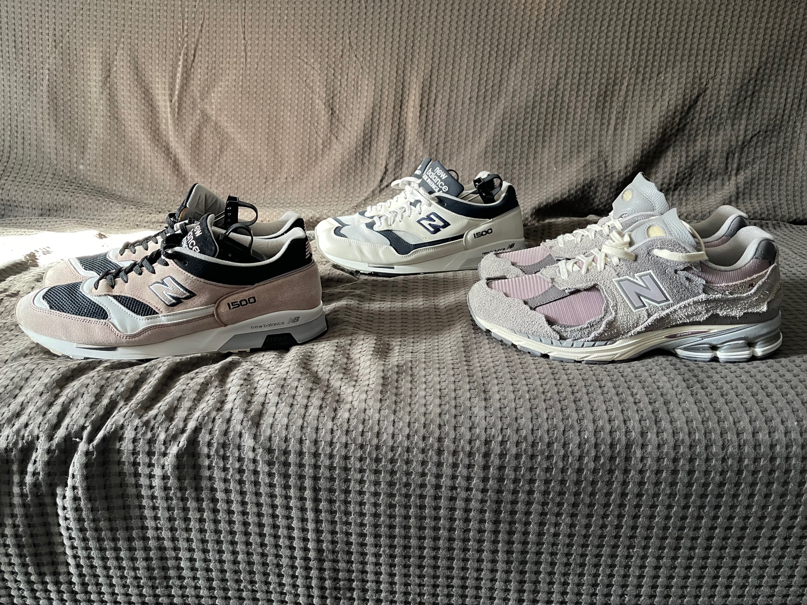 2730x2047