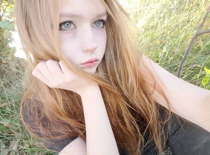 735x542