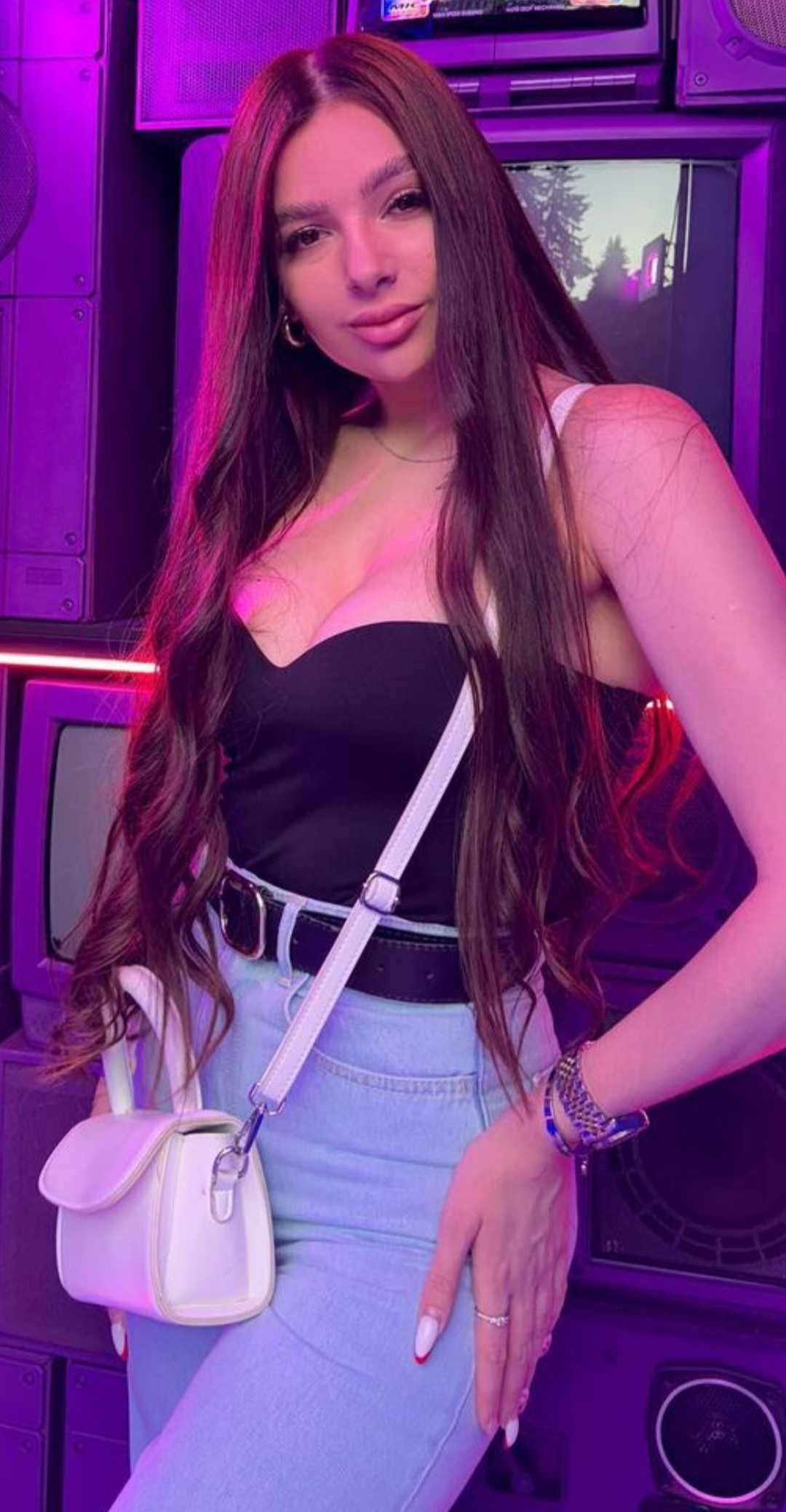 1080x2079