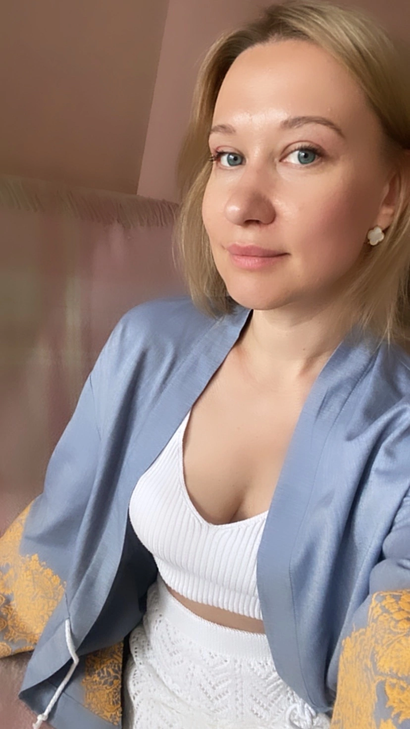 828x1472
