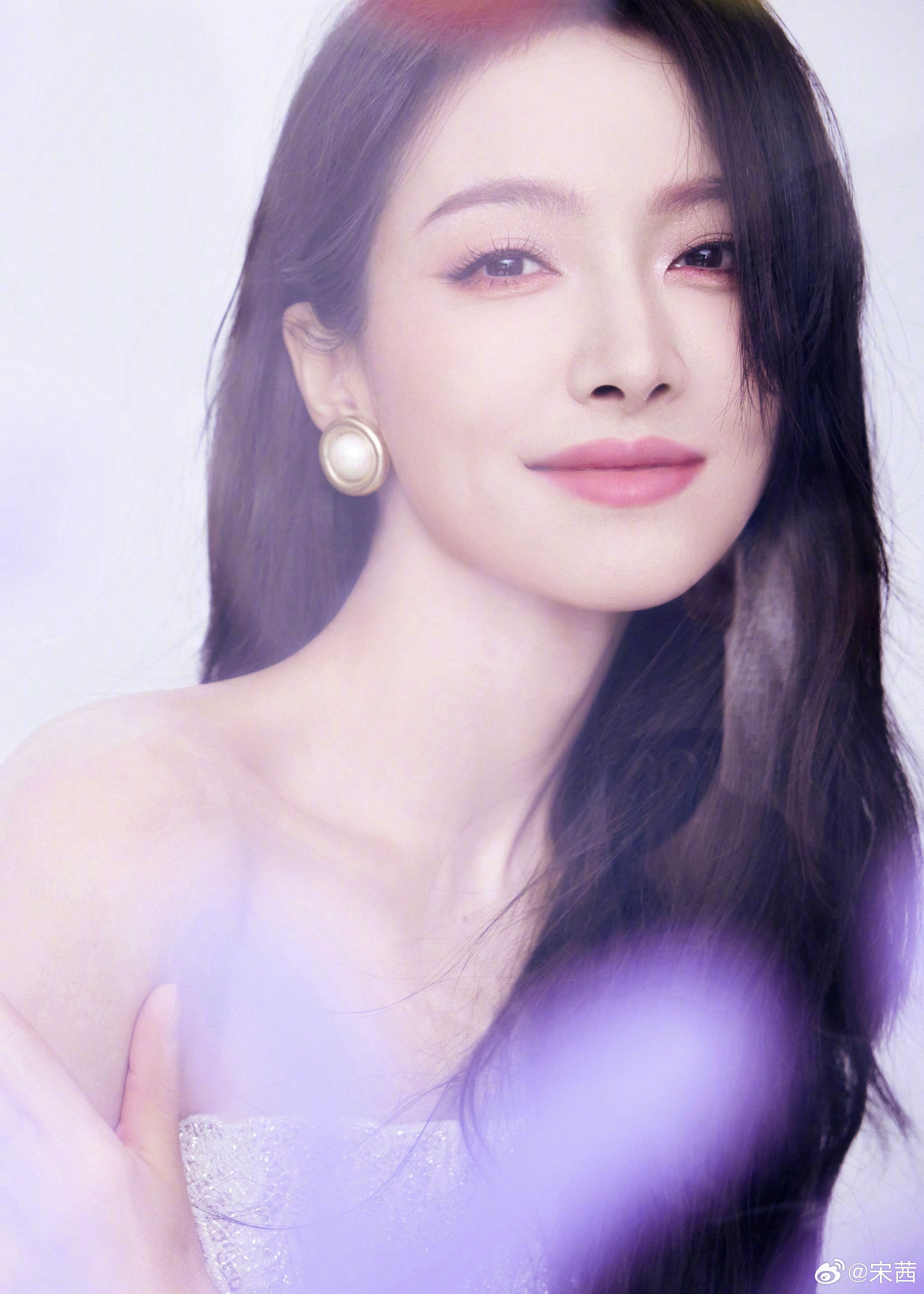 3899x5459