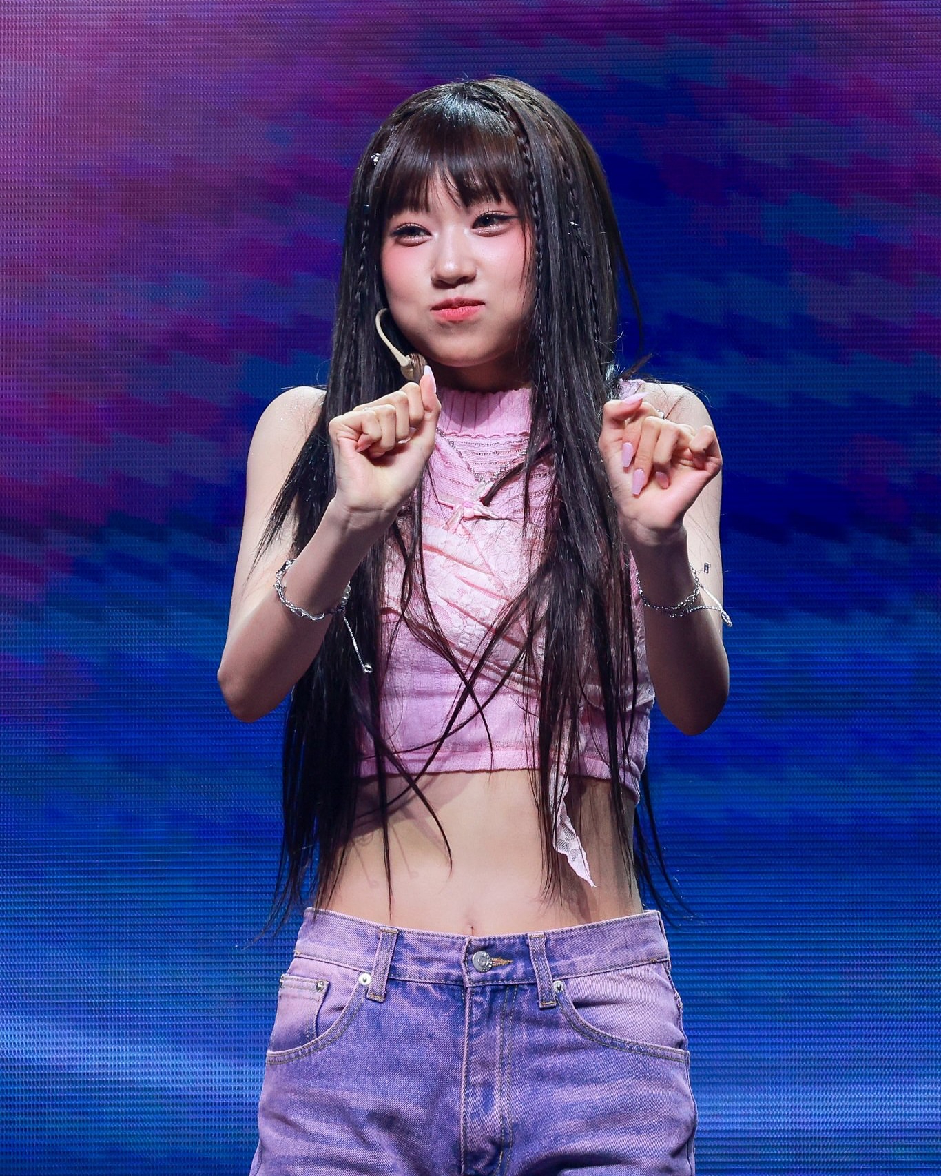 1366x1707
