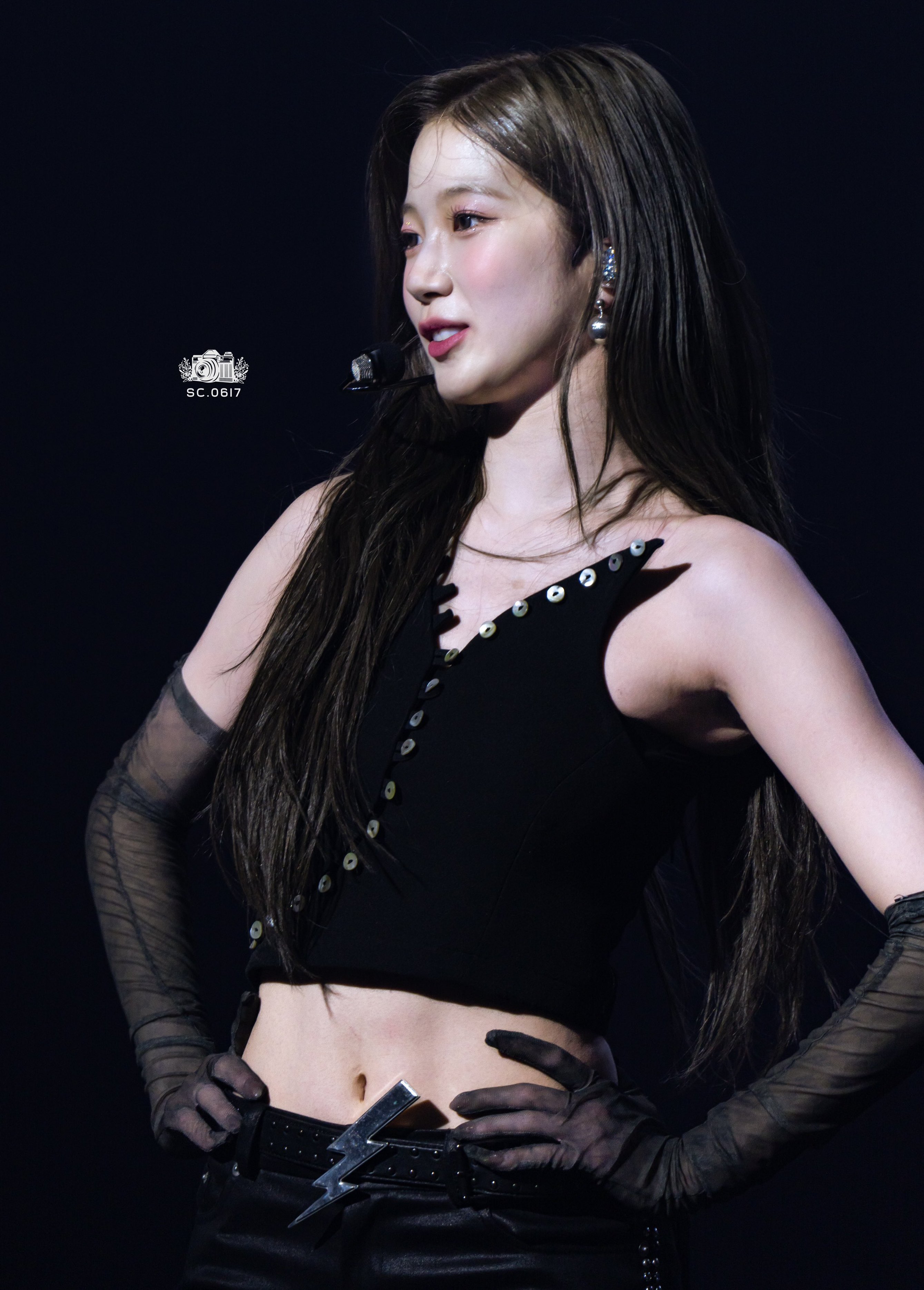 2678x3737