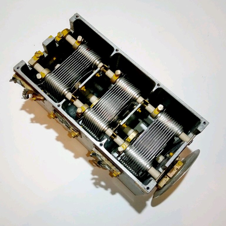769x768