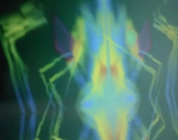 610x480
